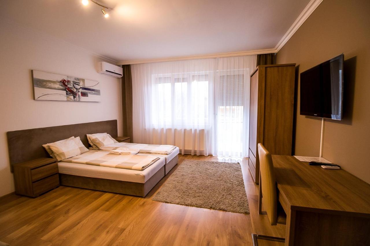 Thermal Next II Weninger Apartman Kiskunhalas Exterior foto